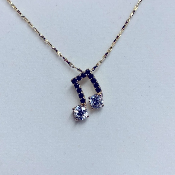 Musical Note Necklace - Picture 2 of 5